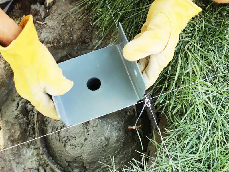 نصب ستون آلاچیق چوبی