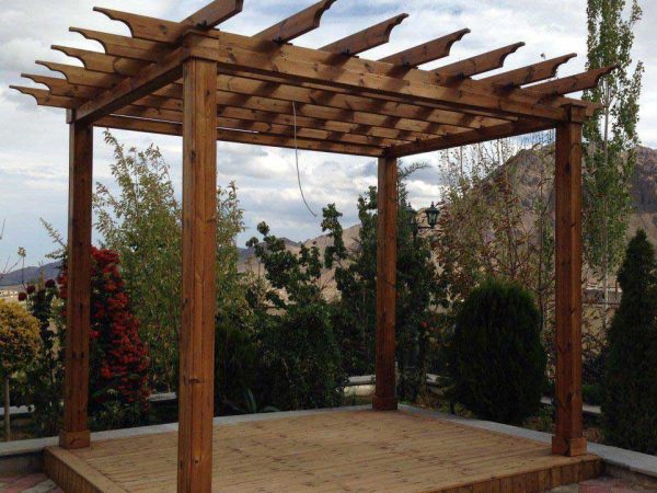 آلاچیق چوبی پرگولا